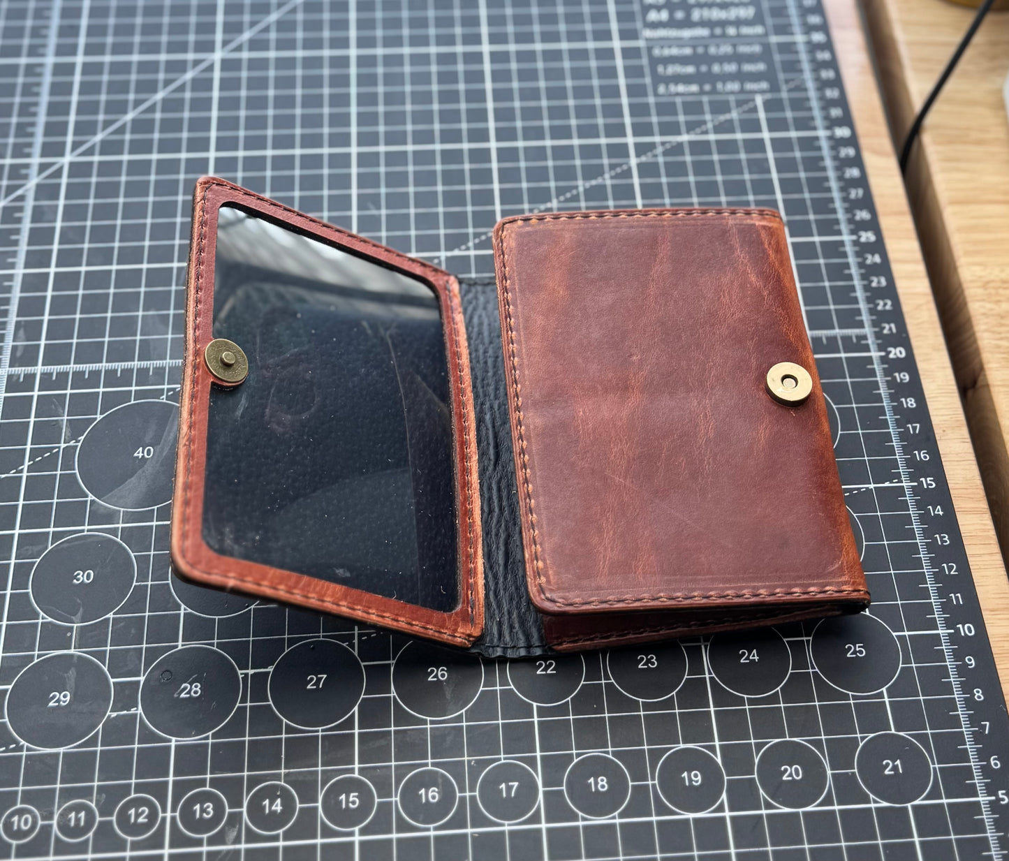 "Co-Pilot" Trifold 2.0 - Horween Leather - English Tan